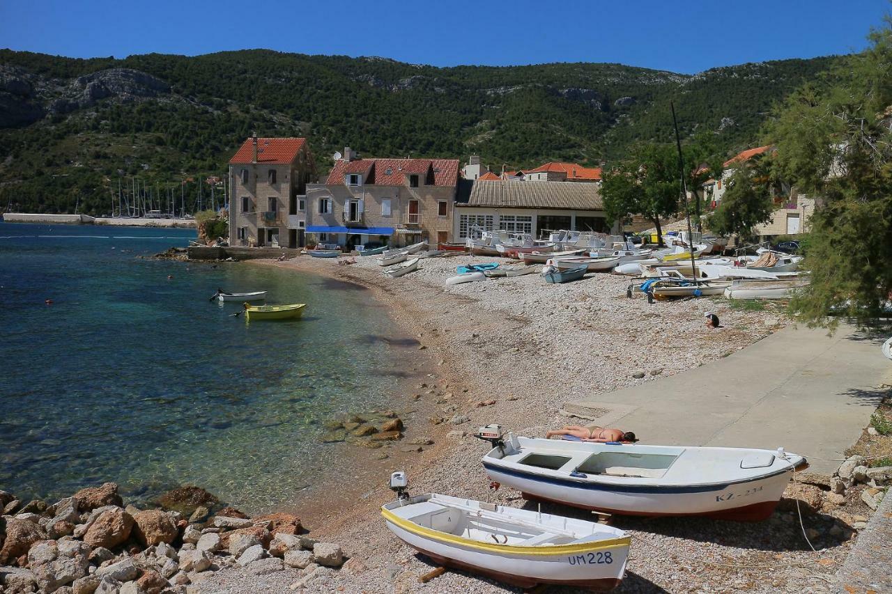 فندق Val Comeza Komiža المظهر الخارجي الصورة
